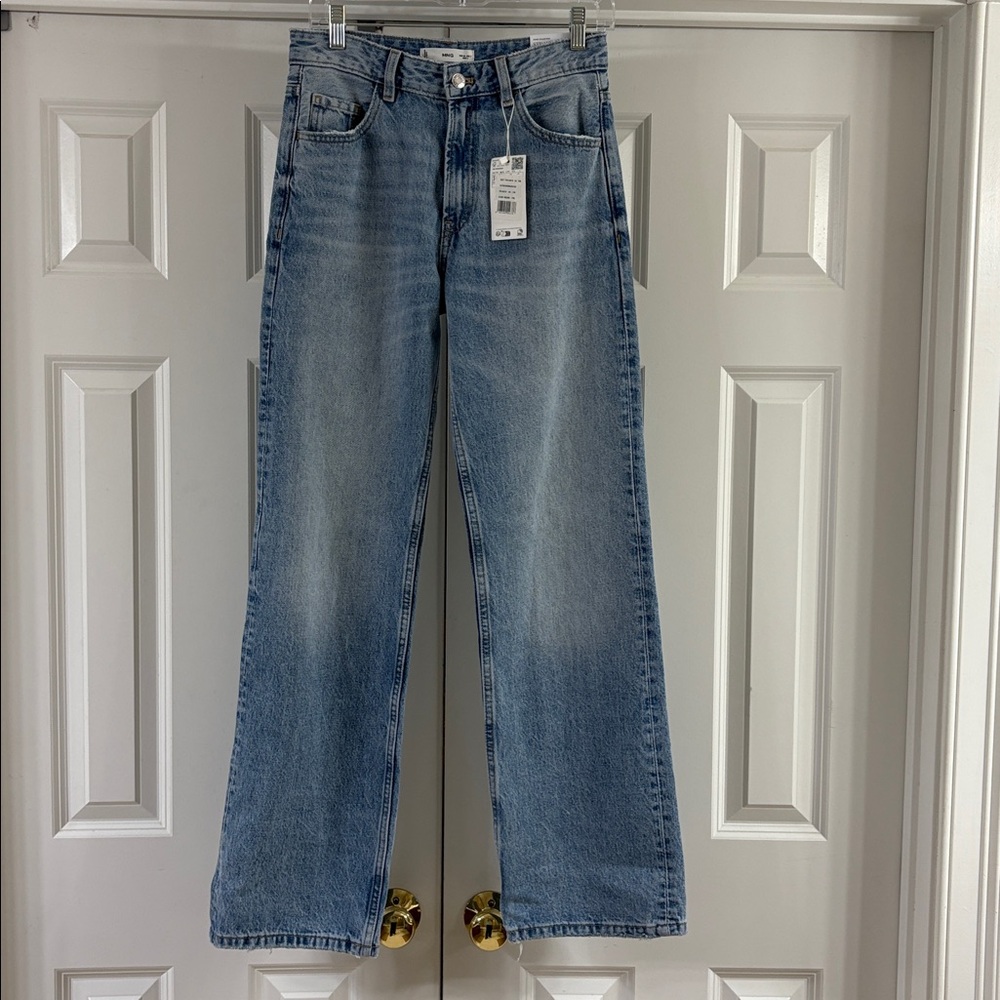NWT! Mango MNG Miami jeans. Light Blue. Size 34/2. Cute cuffed or uncuffed.